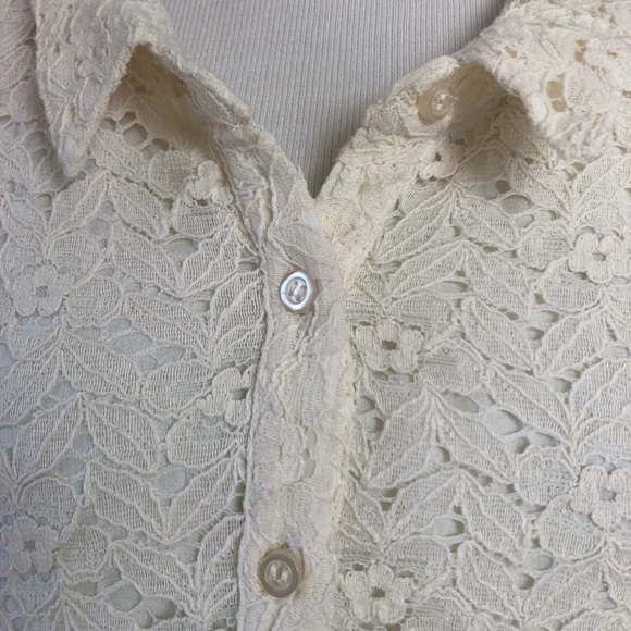 ✨SALE✨ Off White Lace Dress • Open Back • MEDIUM - Picture 5 of 8